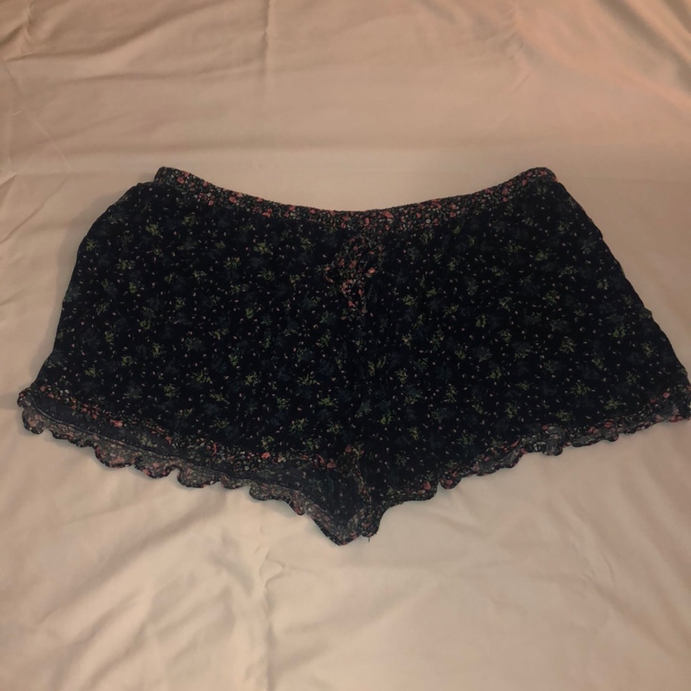 Lightweight shorts